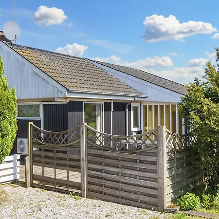 6 Person In Holiday home Glesborg